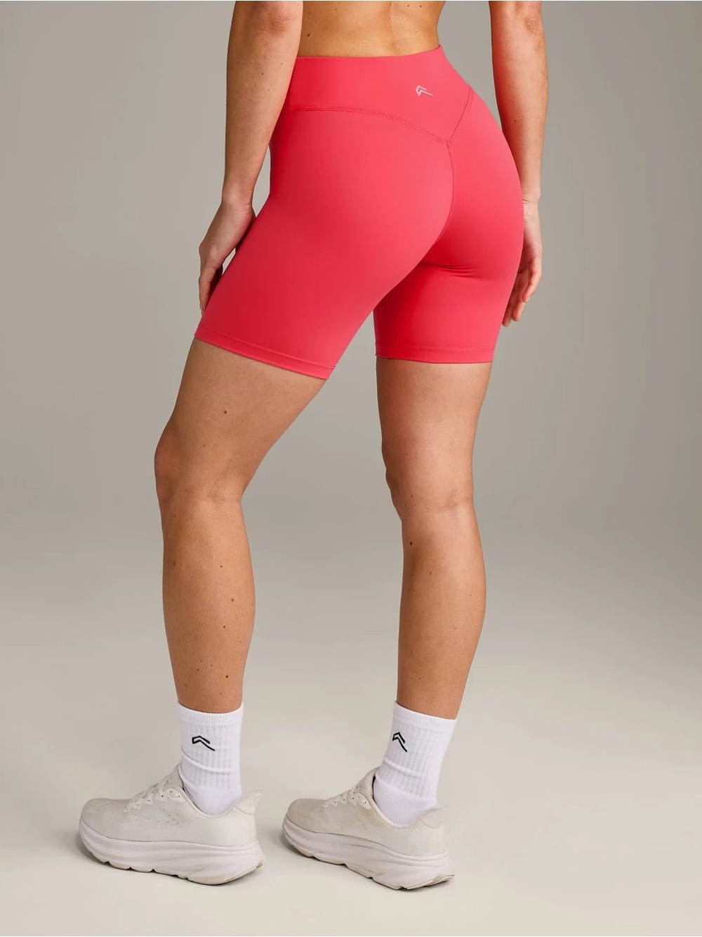 ONER ACTIVE UNIFIEDMOVE™ V FRONT MID RISE SHORTS 6" WITH REFLECTIVE LOGO